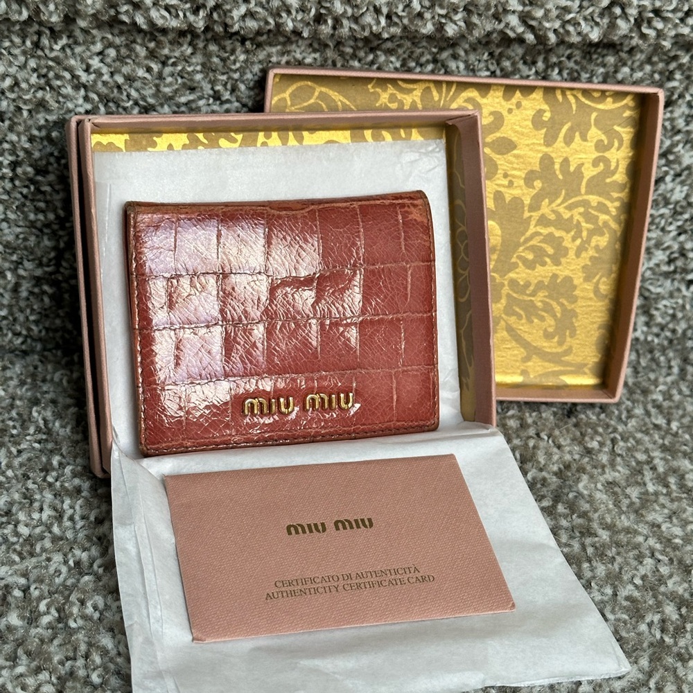 [Authentic] Miu Miu Brown Card Holder (worn)